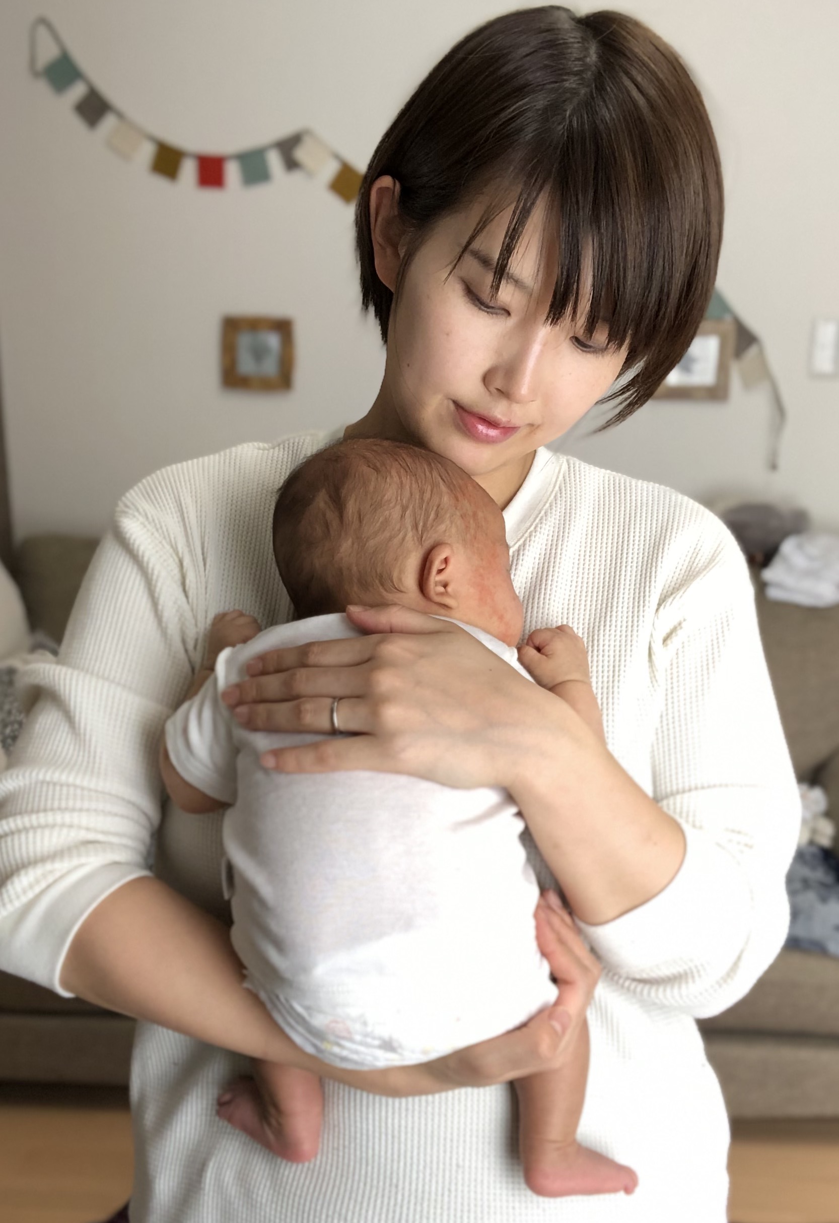 赤ちゃんの姿勢 赤ちゃんの発達と抱っこ 抱っことおんぶの相談所 HUGiku Kawagoe